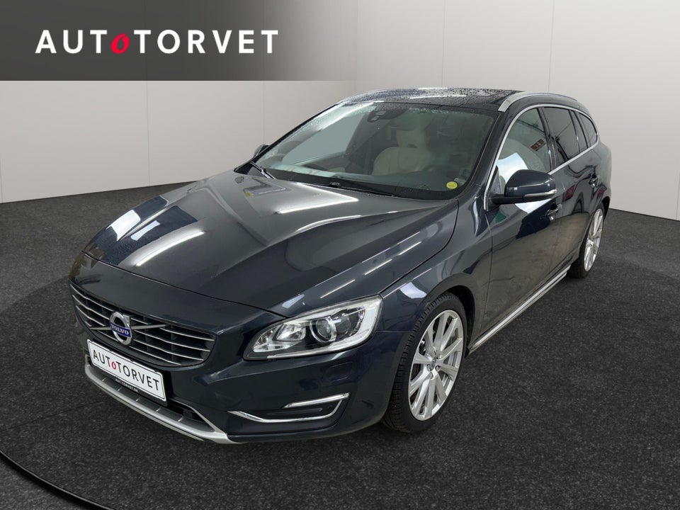 Volvo V60 2,0 D5 225 Summum aut. 5d