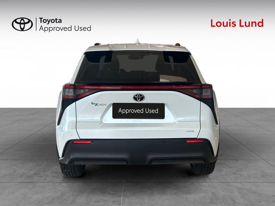 Toyota bZ4X Executive AWD 5d