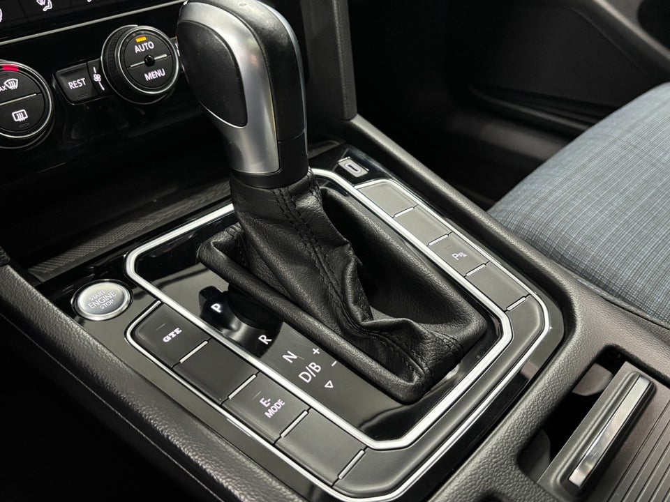 VW Passat 1,4 GTE DSG 4d