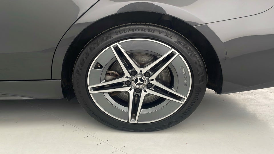 Mercedes C300 e 2,0 AMG Line stc. aut. 5d