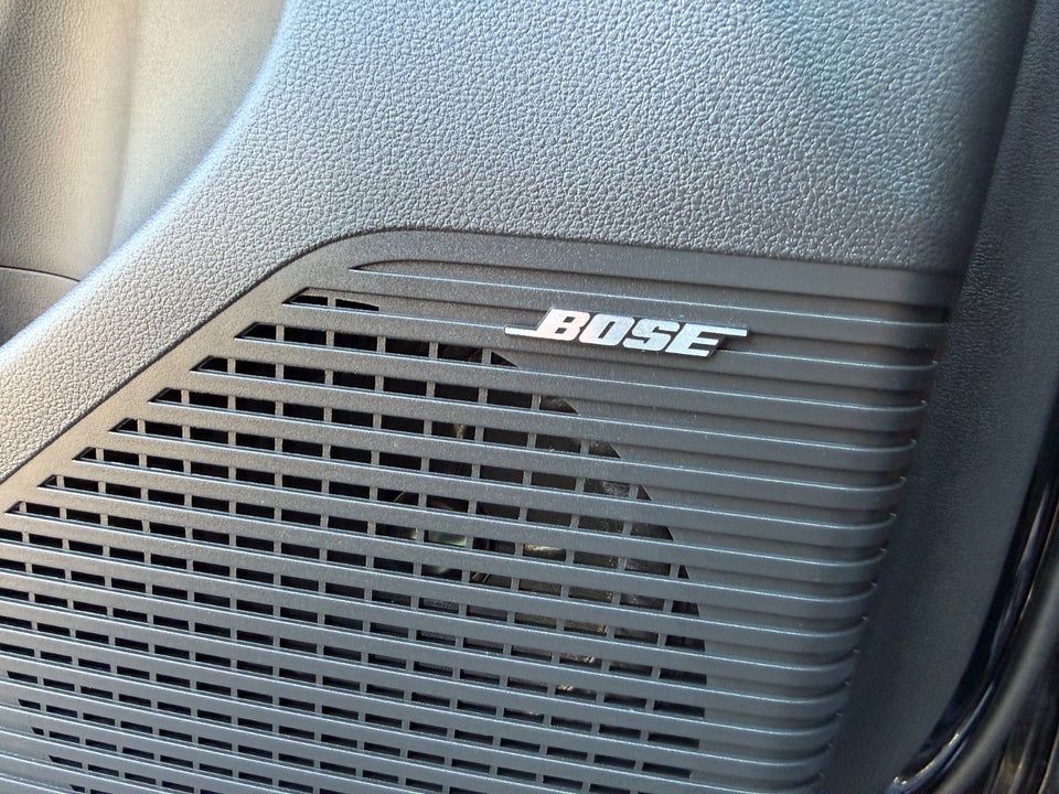 Hyundai Kona 64 EV Ultimate 5d