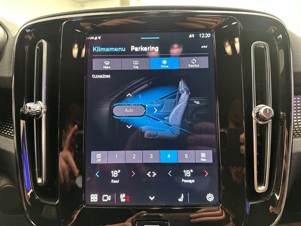 Volvo XC40 P6 ReCharge Plus 5d