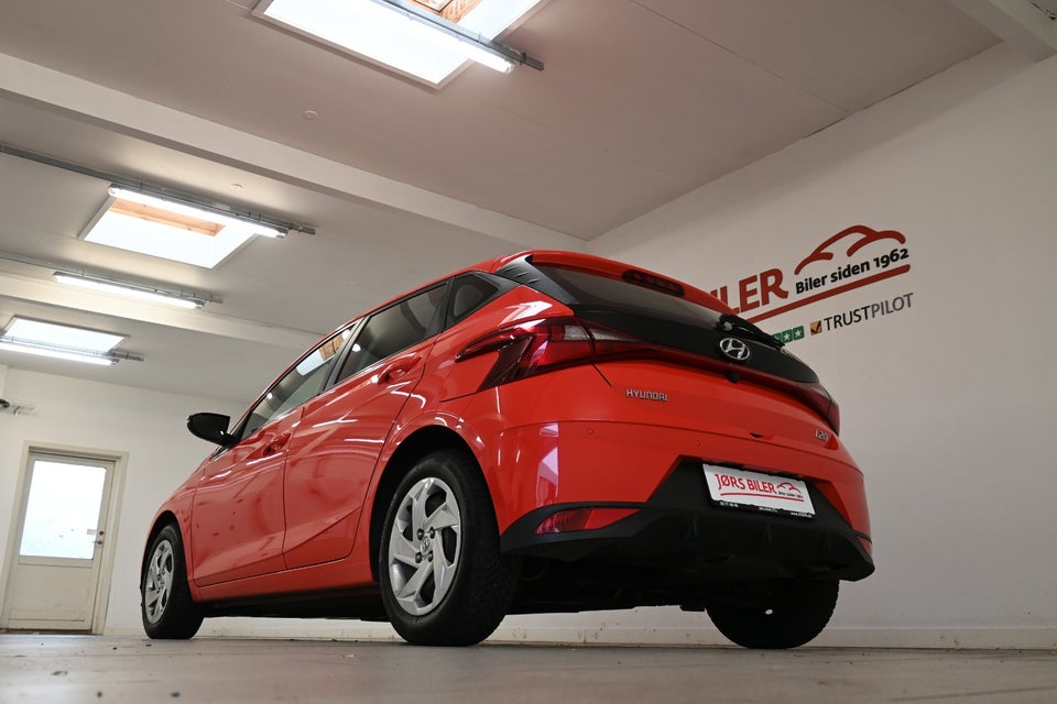 Hyundai i20 1,0 T-GDi Essential DCT 5d