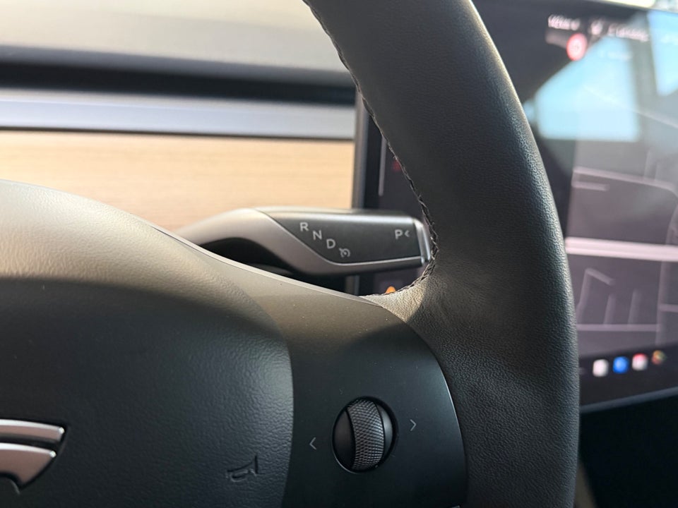 Tesla Model 3 RWD 4d