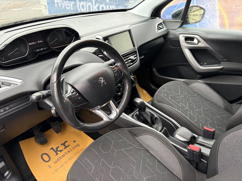 Peugeot 2008 1,6 BlueHDi 100 Chili 5d