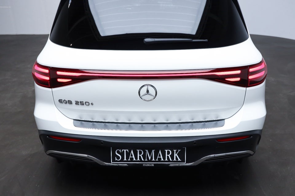 Mercedes EQB250+ AMG Advance 5d