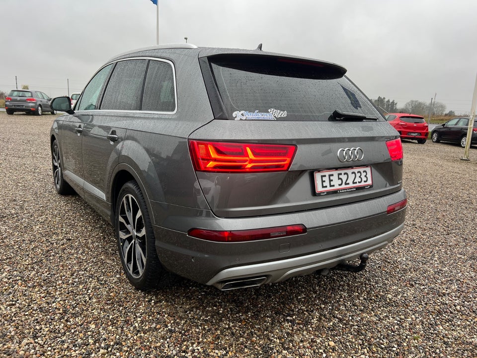 Audi Q7 3,0 TDi 272 quattro Tiptr. 5d