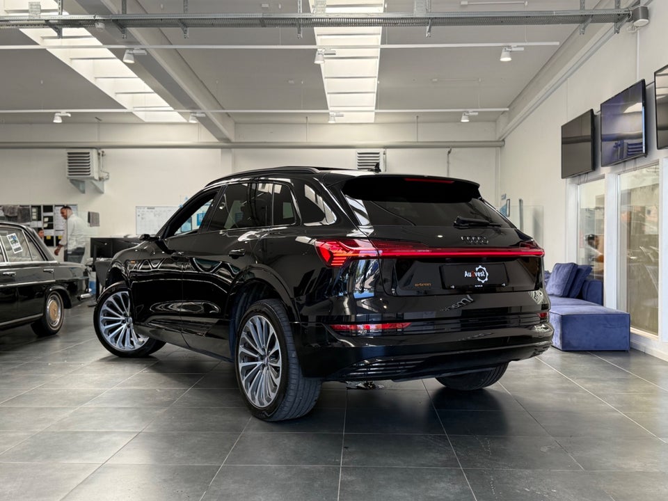 Audi e-tron 55 S-line quattro 5d