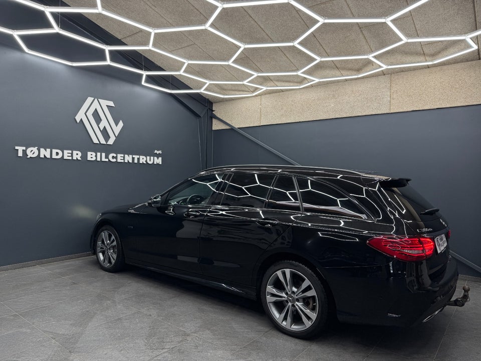 Mercedes C300 de 2,0 AMG Line Night Edition stc. aut. 5d