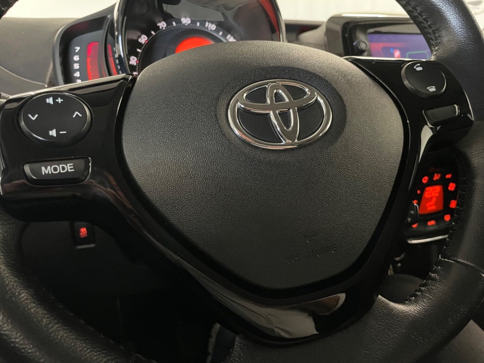 Toyota Aygo 1,0 VVT-i x-sky 5d