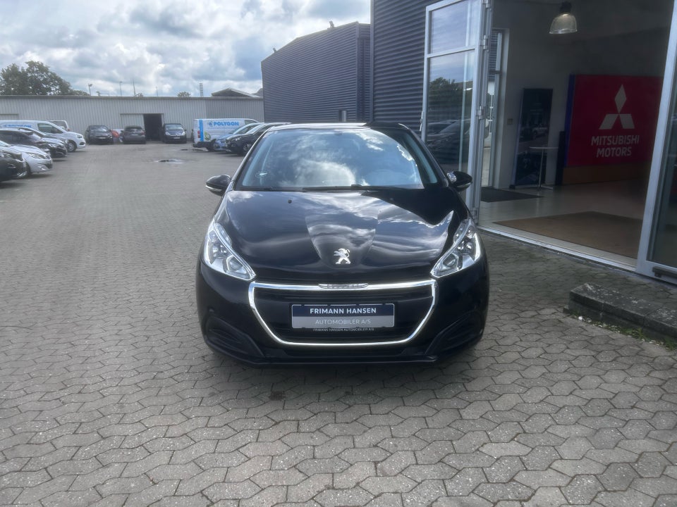 Peugeot 208 1,2 VTi 82 Strike 5d