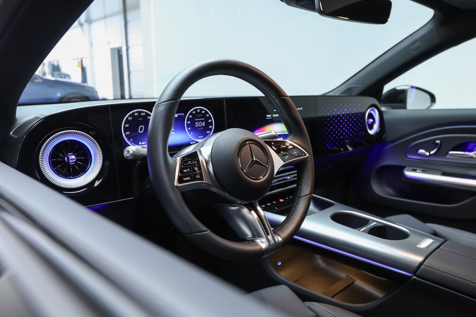 Mercedes CLA250+ EQ Progressive Advance Plus 4d