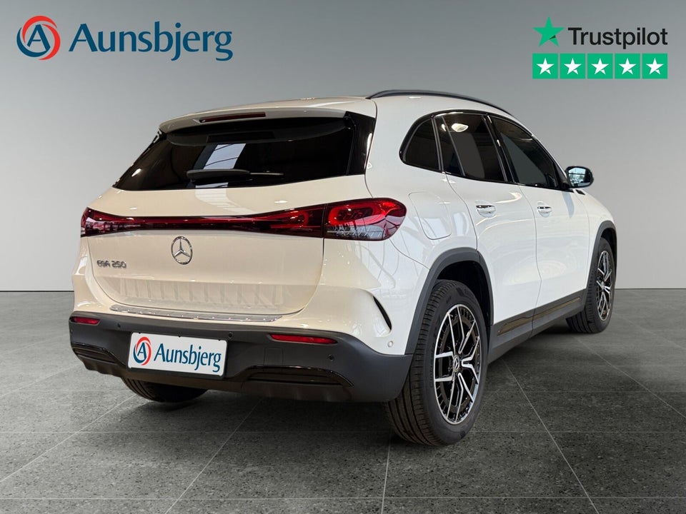 Mercedes EQA250 AMG Line 5d