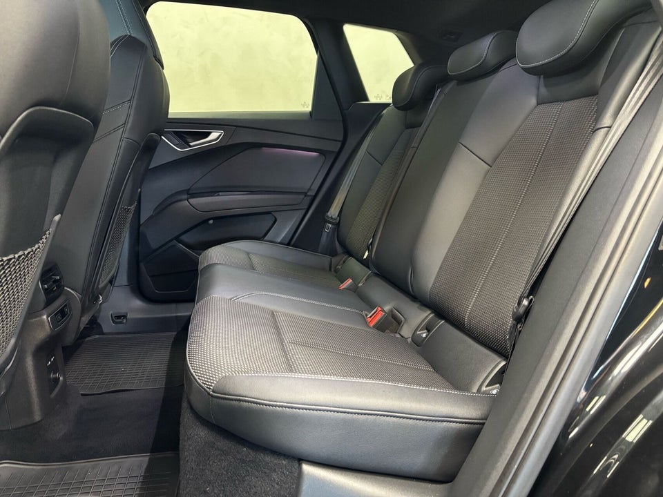 Audi Q4 e-tron 35 Attitude 5d