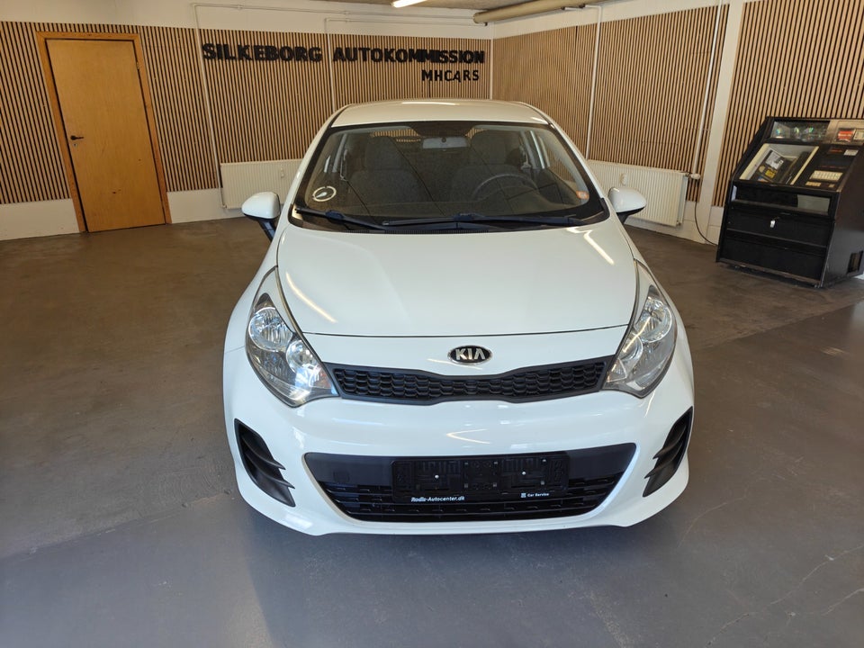 Kia Rio 1,2 CVVT Base 3d