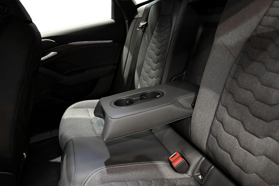 Audi A6 e-tron S-line plus Avant 5d