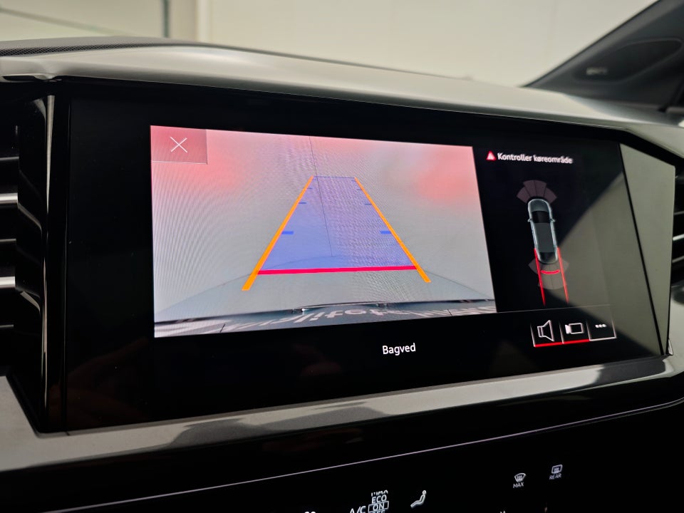 Audi Q4 e-tron 40 S-line Sportback 5d