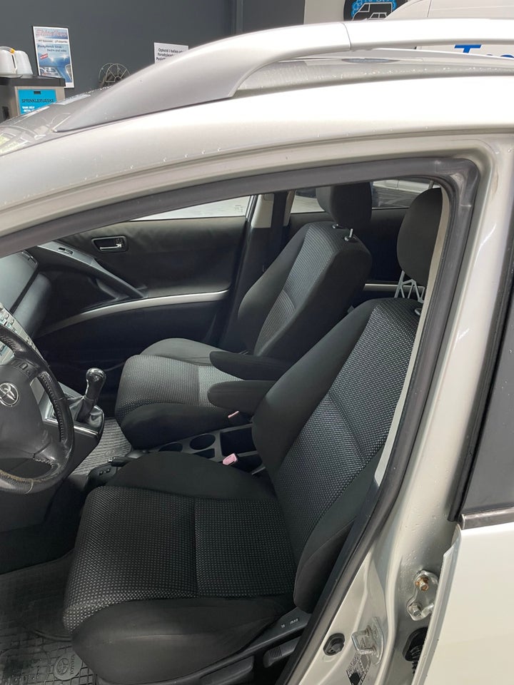 Toyota Corolla Sportsvan 2,2 D-CAT 177 Sol Sport 5d