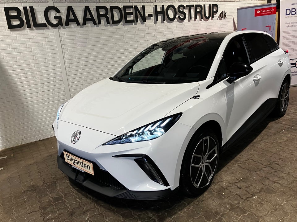 MG 4 77 Luxury Extended Range 5d