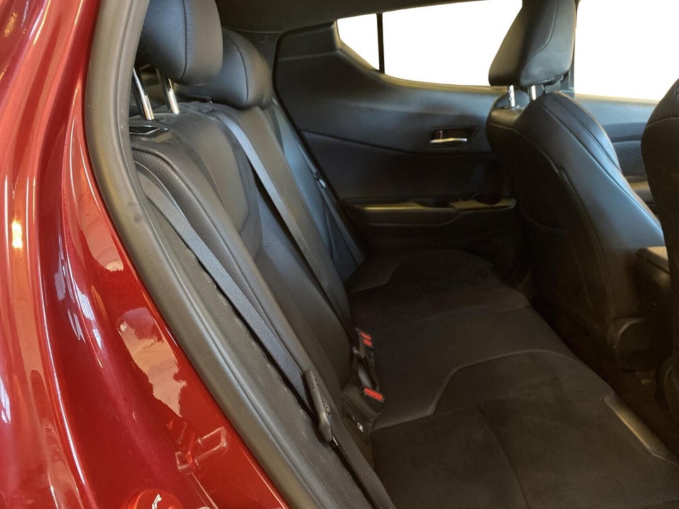 Toyota C-HR 1,8 Hybrid C-LUB Premium CVT 5d