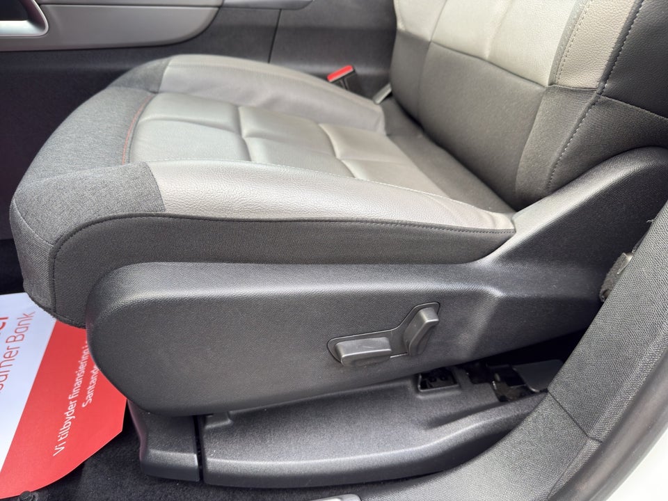 Citroën C5 Aircross 1,6 Hybrid Shine Sport EAT8 5d