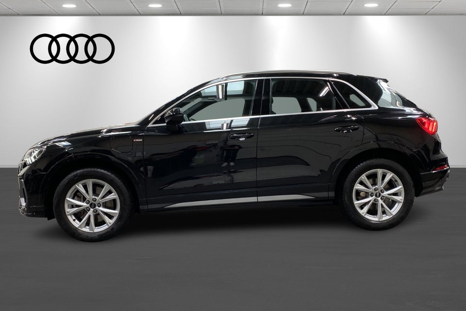 Audi Q3 45 TFSi e S-line+ S-tr. 5d