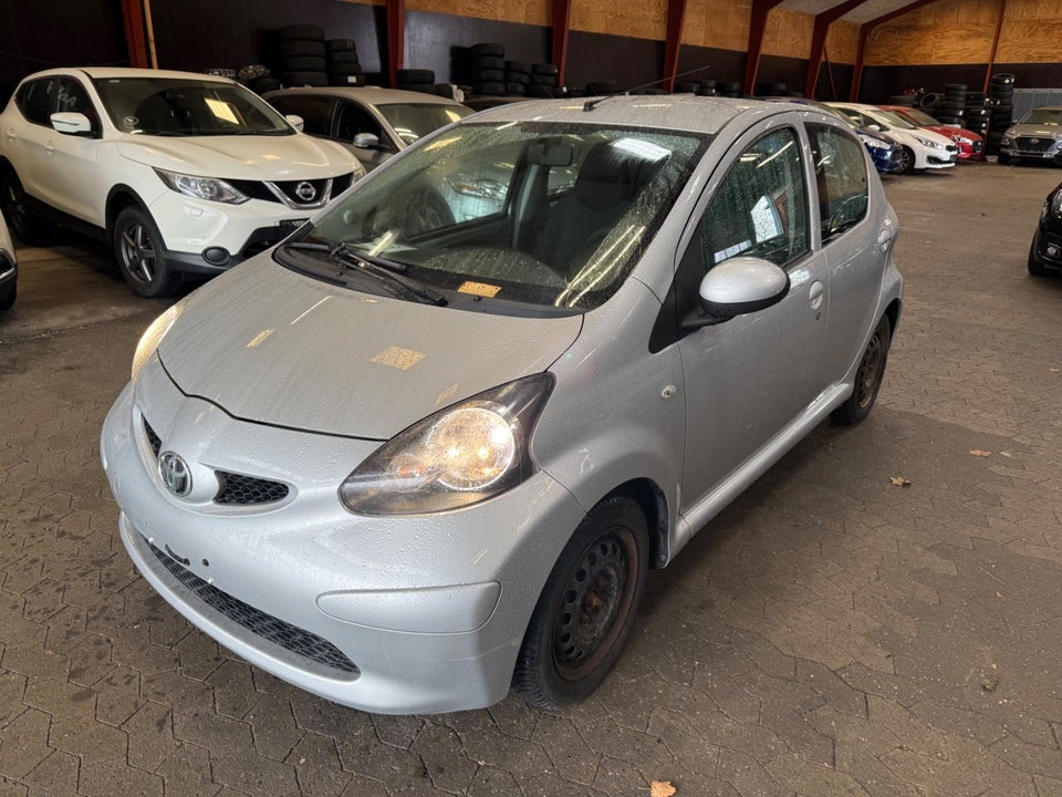 Toyota Aygo 1,0 Plus 5d