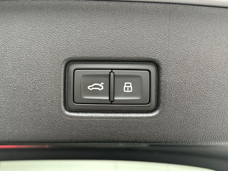 Audi Q4 e-tron 45 Advanced 5d