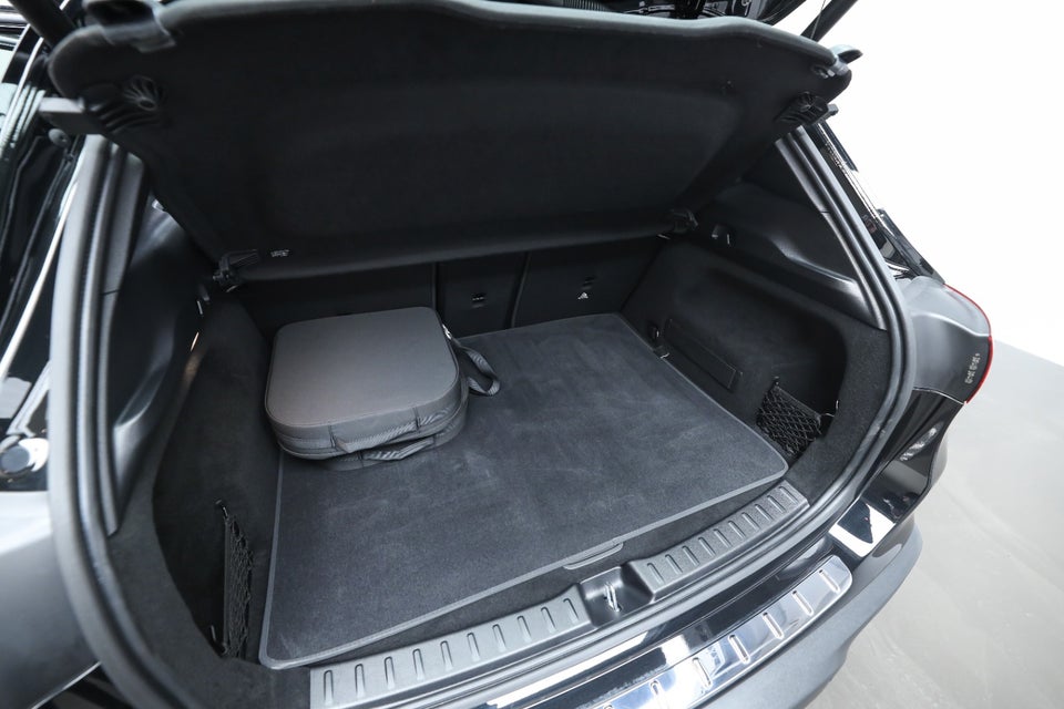 Mercedes EQA350 Progressive Advance Plus 4Matic 5d