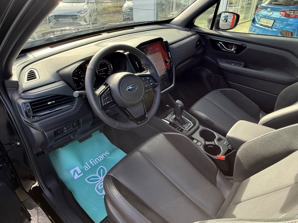 Subaru Forester 2,0 e-Boxer Touring L-tr. 5d