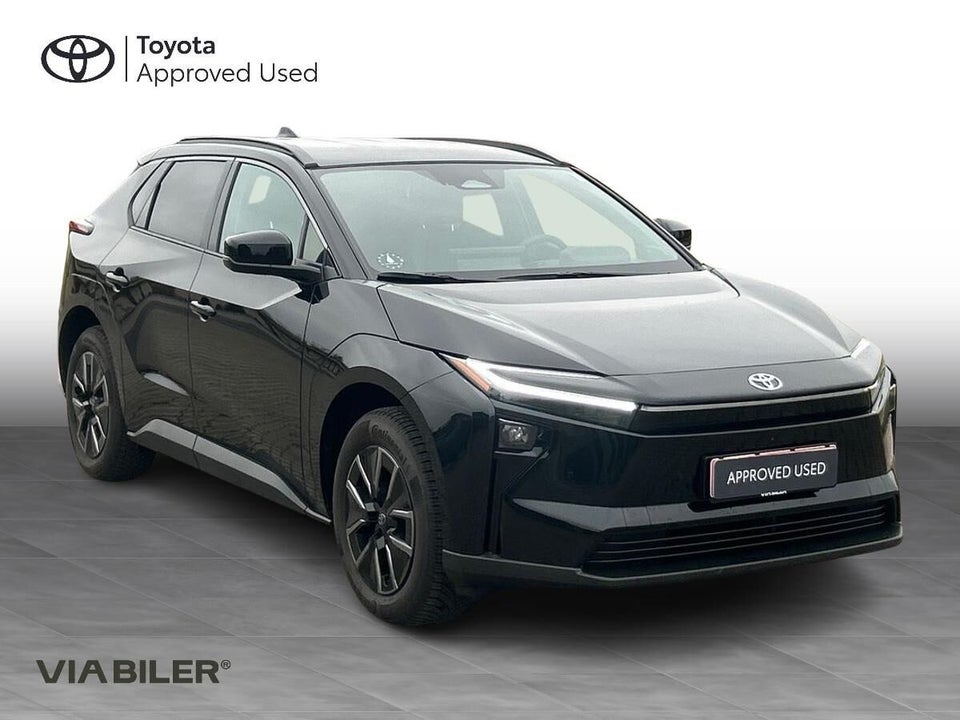 Toyota bZ4X Executive 5d