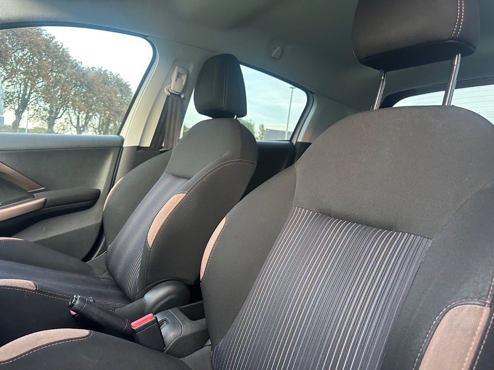 Peugeot 208 1,2 VTi Active 5d