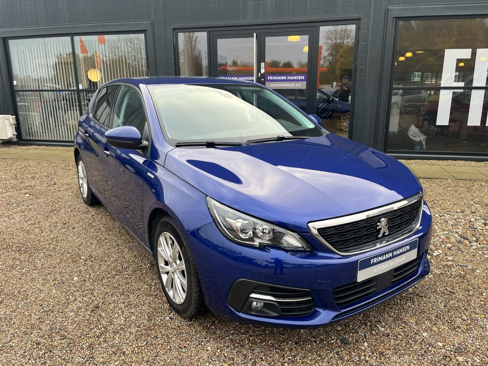 Peugeot 308 1,5 BlueHDi 130 Style 5d