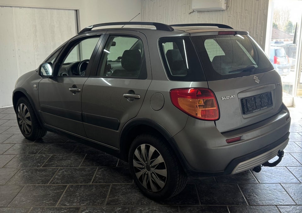 Suzuki SX4 1,6 DDiS GL 5d