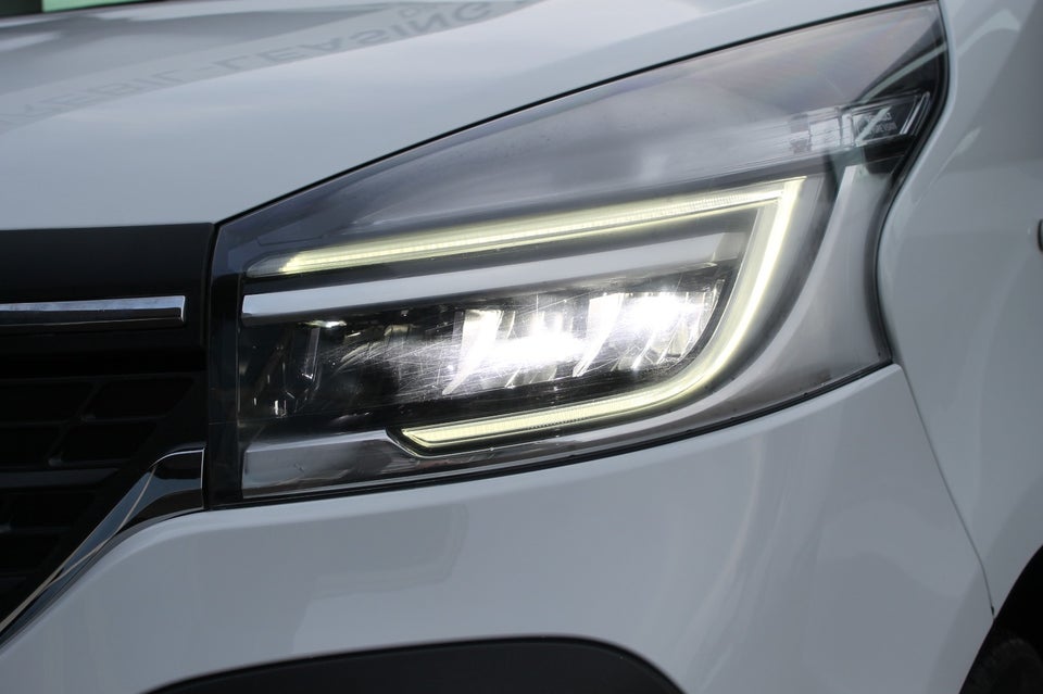 Renault Trafic T29 2,0 dCi 145 L2 Chassis