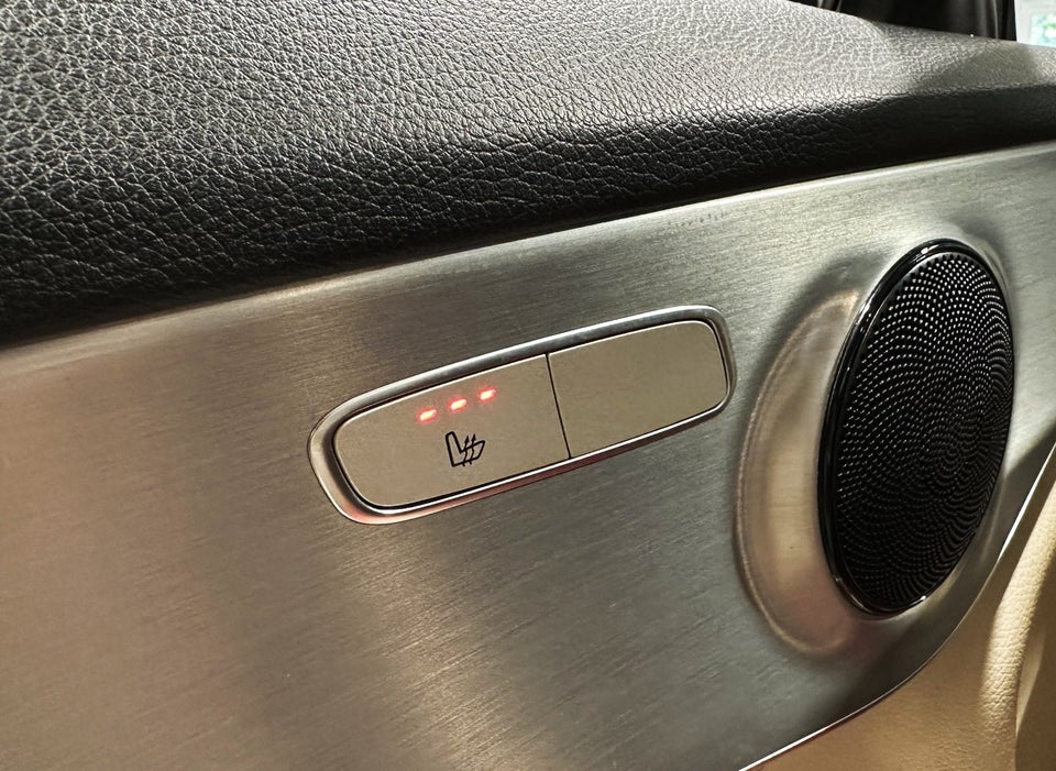 Mercedes C300 2,0 Coupé aut. 2d