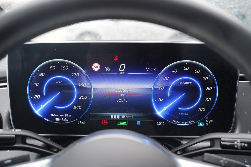 Mercedes EQE350+ Electric Art 4d