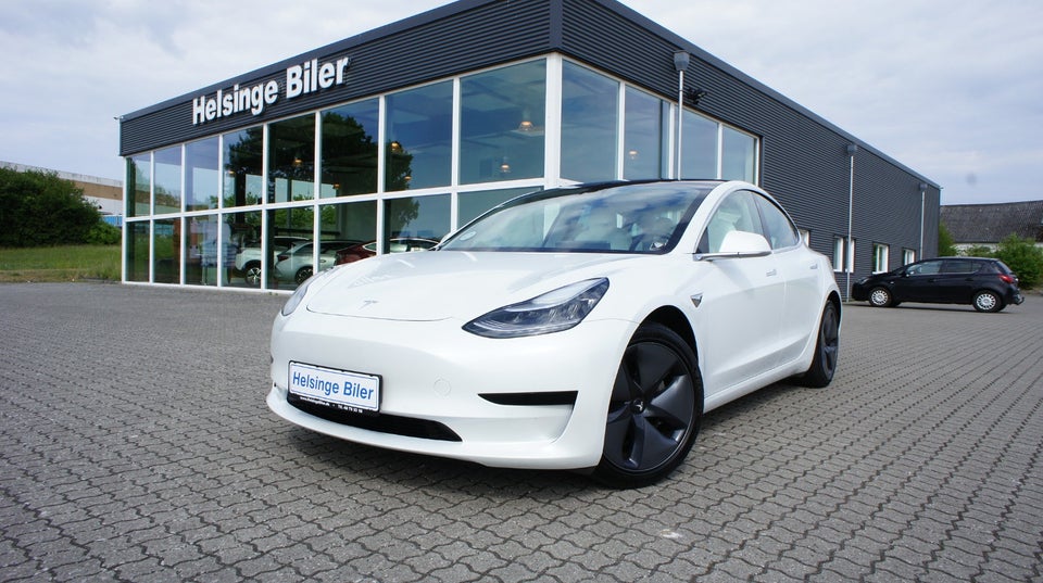 Tesla Model 3 Standard Range+ RWD 4d