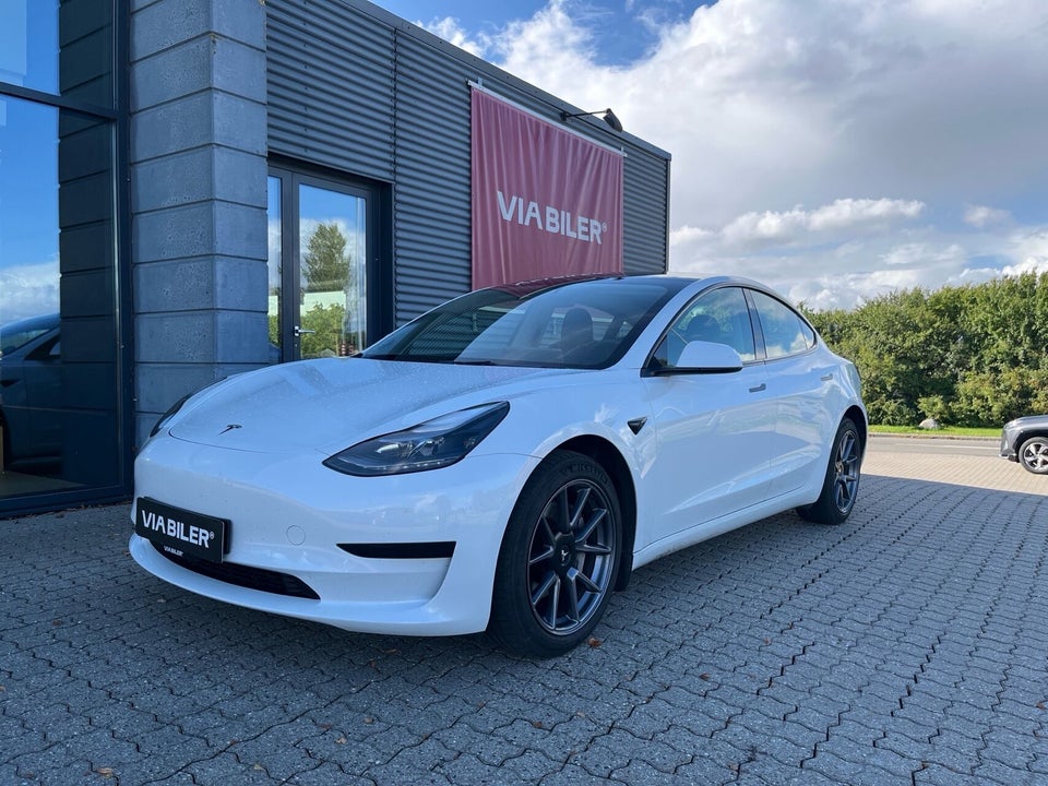 Tesla Model 3 RWD 4d