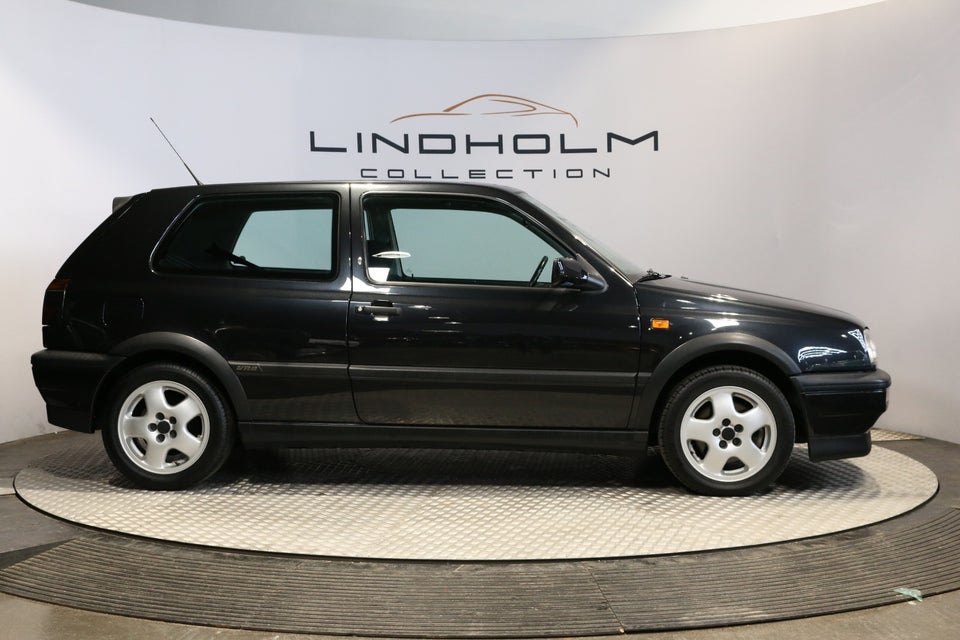 VW Golf III 2,8 VR6 aut. 3d