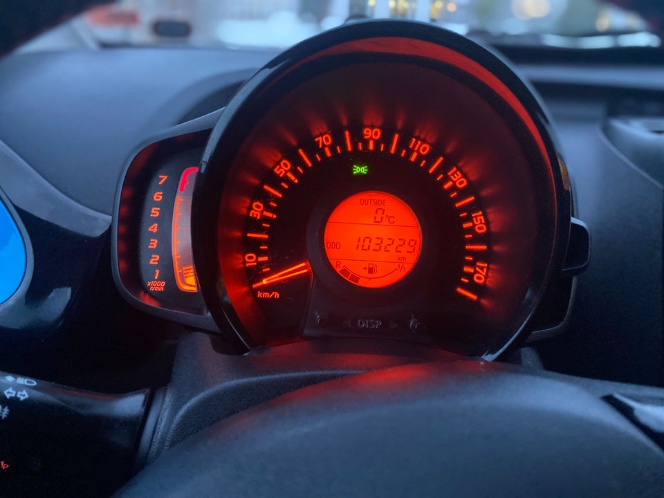 Toyota Aygo 1,0 VVT-i x-clusiv 5d