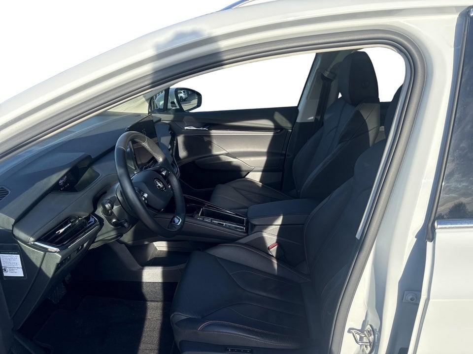 Skoda Enyaq 80 iV Plus 5d