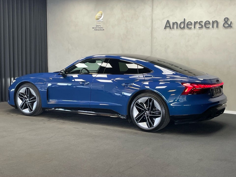 Audi e-tron GT quattro 4d