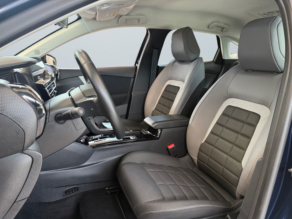 Citroën ë-C4 X 54 Plus 4d