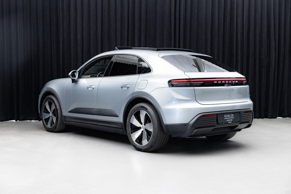 Porsche Macan 4 5d