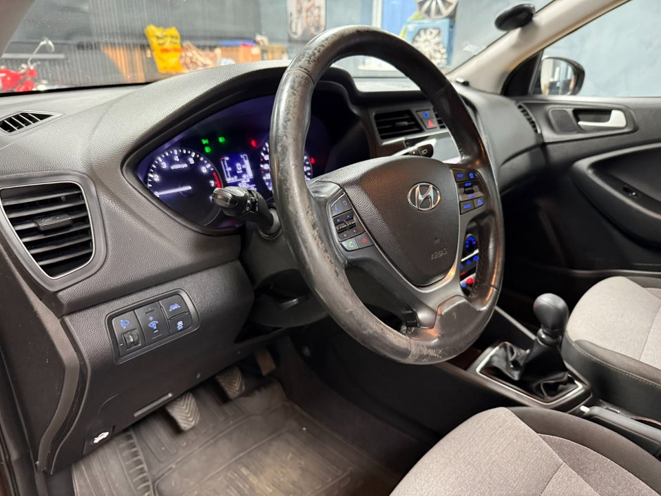 Hyundai i20 1,25 Active 5d
