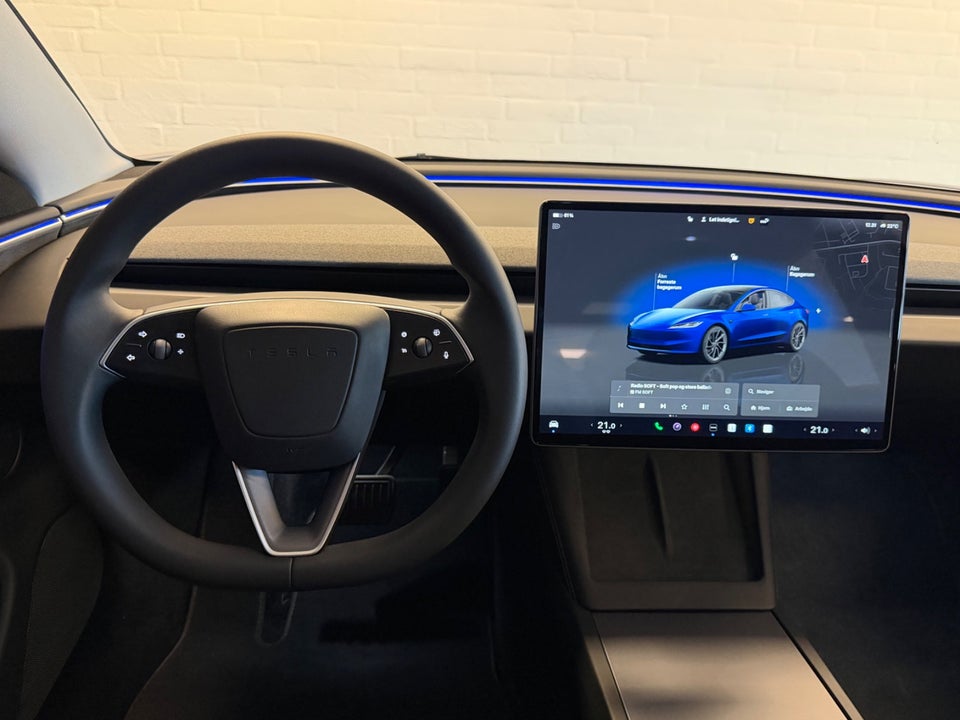 Tesla Model 3 Long Range AWD 4d