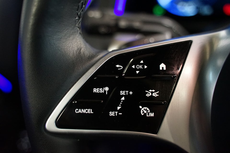 Mercedes EQB300 Progressive Advance Plus 4Matic 5d