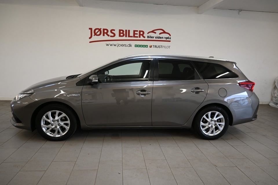 Toyota Auris 1,8 Hybrid H2 Comfort Touring Sports CVT 5d