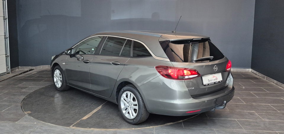 Opel Astra 1,6 CDTi 136 Enjoy Sports Tourer 5d